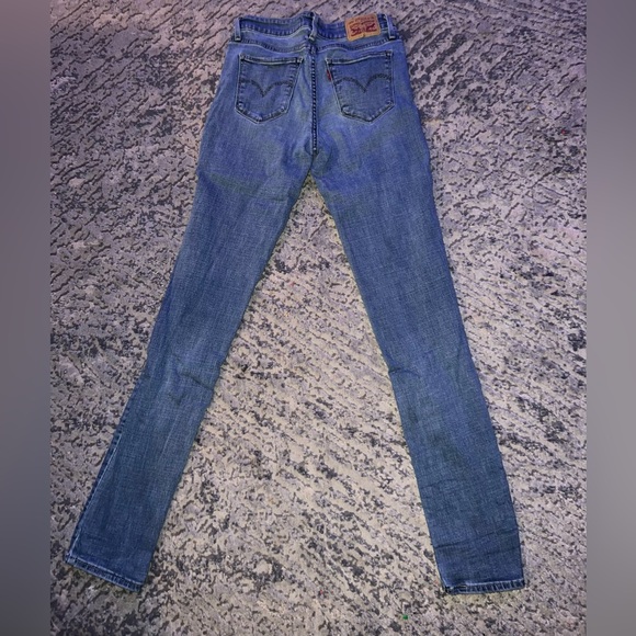 Ladies Light Wash Levi’s Skinny Jeans size 26 - Picture 2 of 2